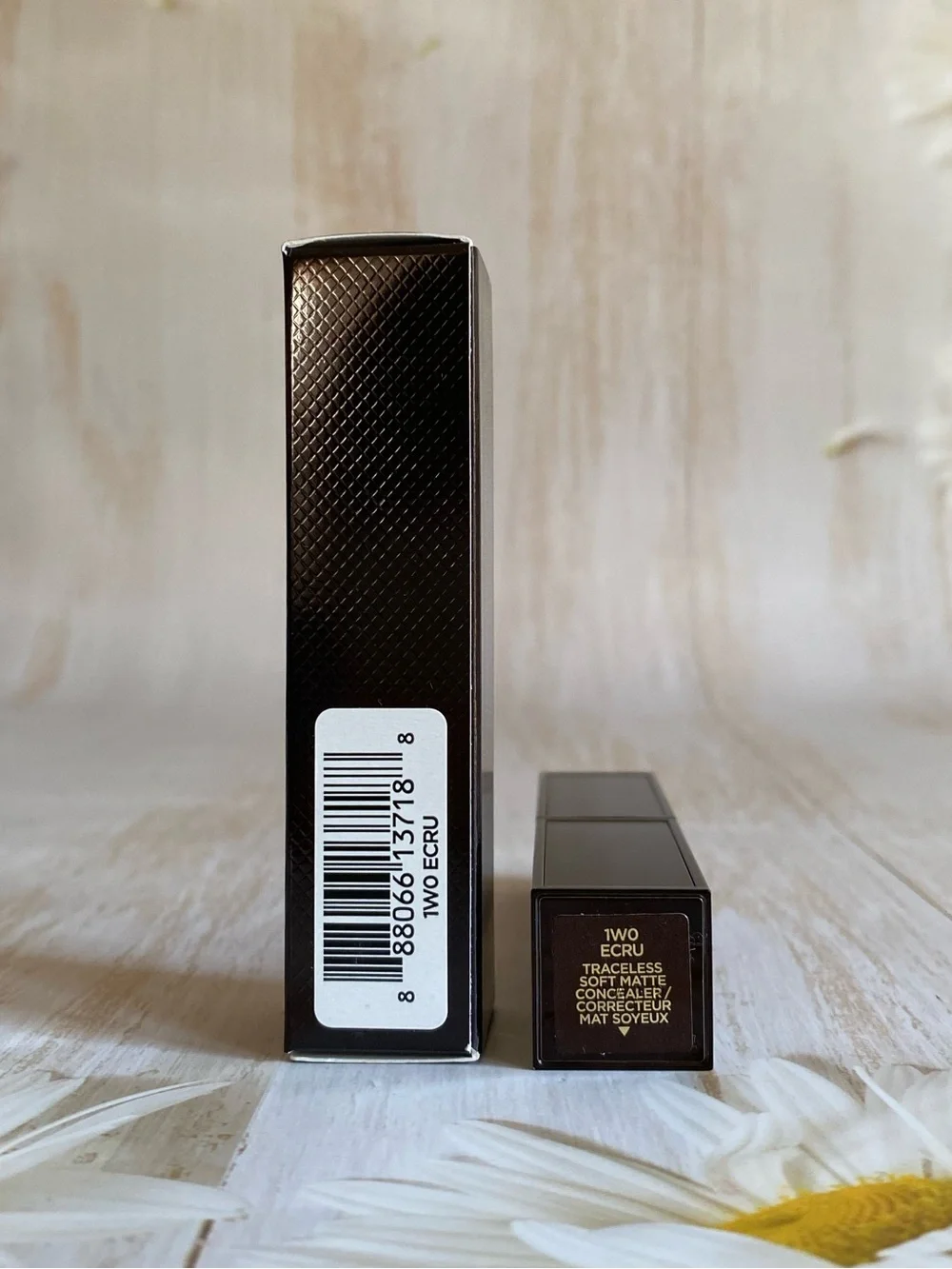 1W0 Ecru, Tom Ford Traceless Soft Matte Concealer Stick, .12oz/3.5g, NIB